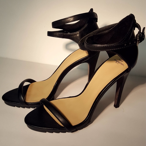 Zara Trafaluc Sandalia Piso Track III Sandals Sz 9